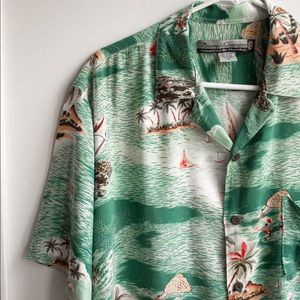 VINTAGE HAWAIIAN TOP